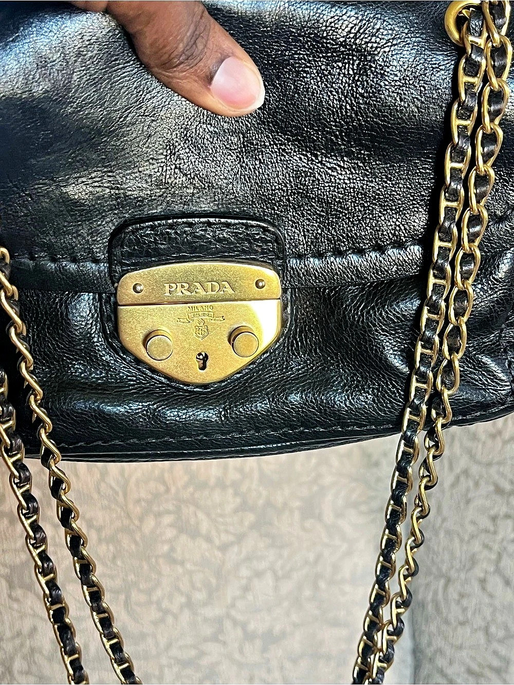 Prada Glace Calf Pushlock Chain Shoulder Bag Black - Picture 2 of 16